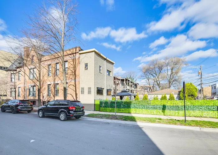 Victorian Mansion In Garfield Park